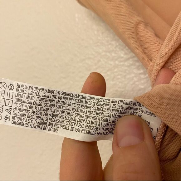 Forever 21 scoop neck Unlined tan beige stretch mesh thong bodysuit NWOT small - Picture 8 of 10